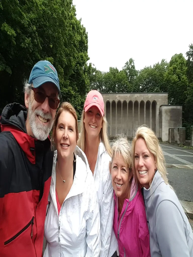 HappyTourCustomers at Luitpold Grove at the Rally Grounds